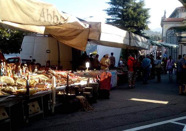 I colori del Mercato di Luino