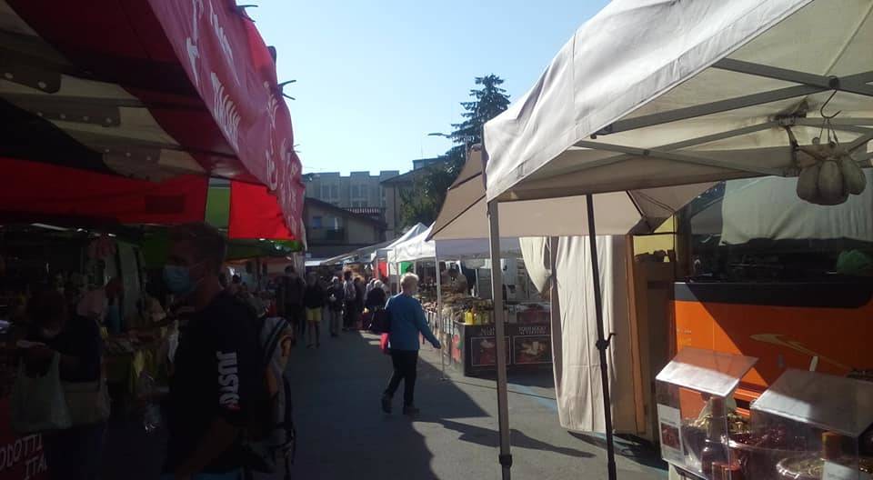 I colori del Mercato di Luino