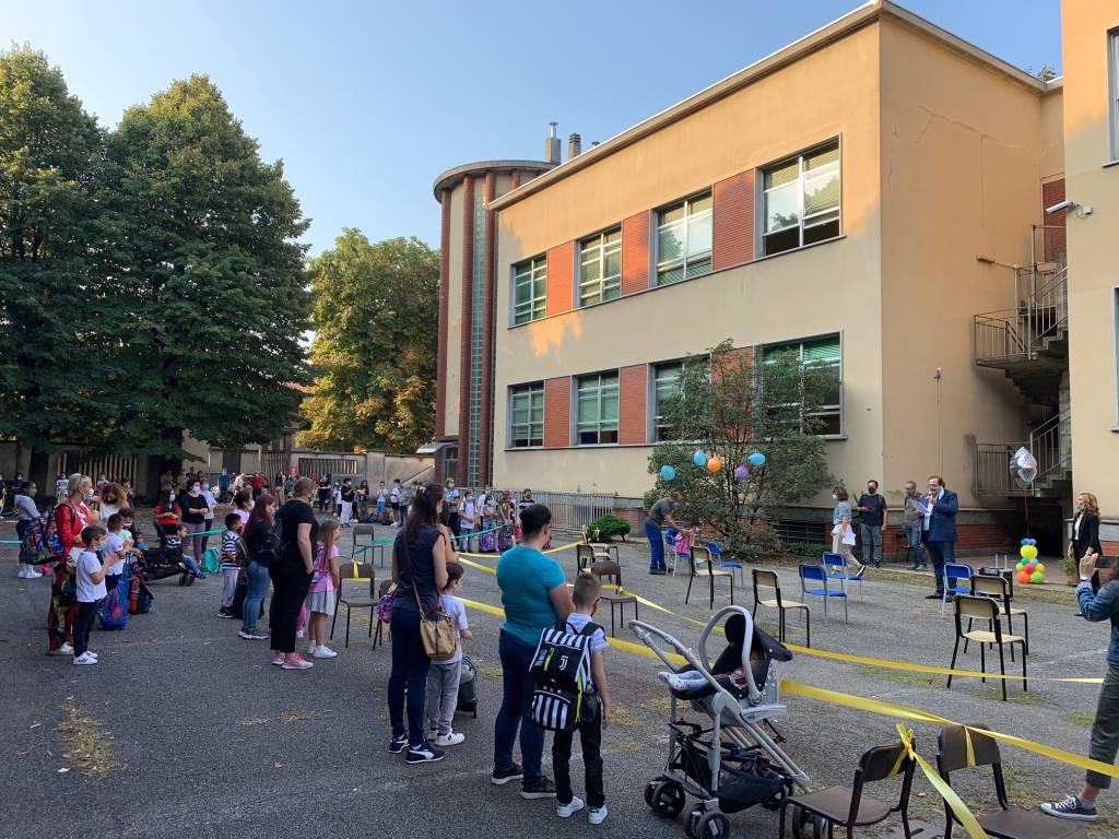 Il benvenuto ai primini della Scuola Elementare Bertacchi