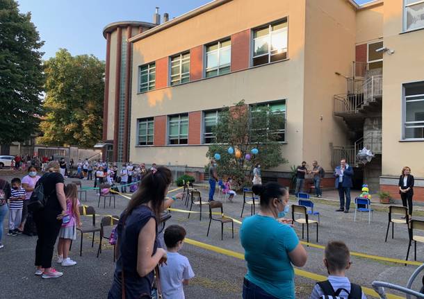 Il benvenuto ai primini della Scuola Elementare Bertacchi