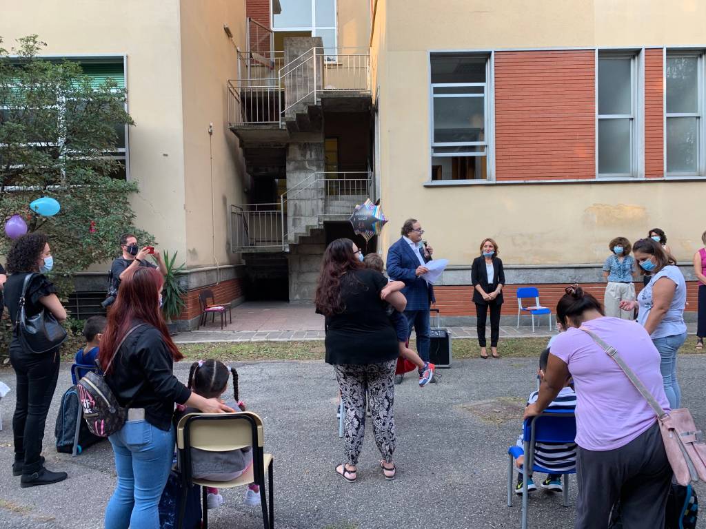 Il benvenuto ai primini della Scuola Elementare Bertacchi