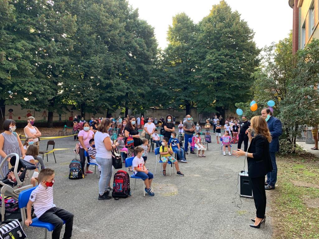 Il benvenuto ai primini della Scuola Elementare Bertacchi