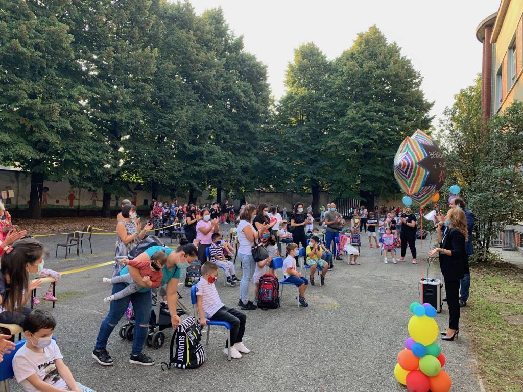 Il benvenuto ai primini della Scuola Elementare Bertacchi