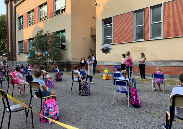 Il benvenuto ai primini della Scuola Elementare Bertacchi