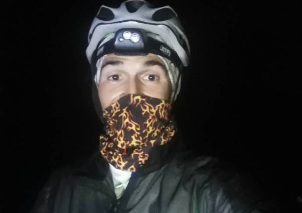 In bici dal Sempione al passo dello Stelvio, pedalando per 24 ore