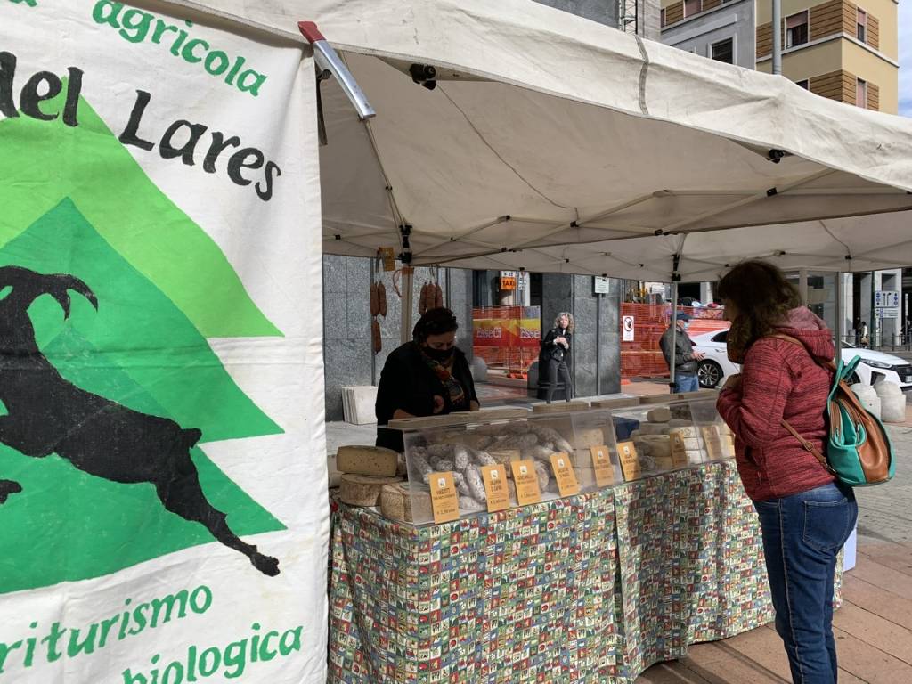 In piazza Monte  Grappa il Mercato dei Mercati