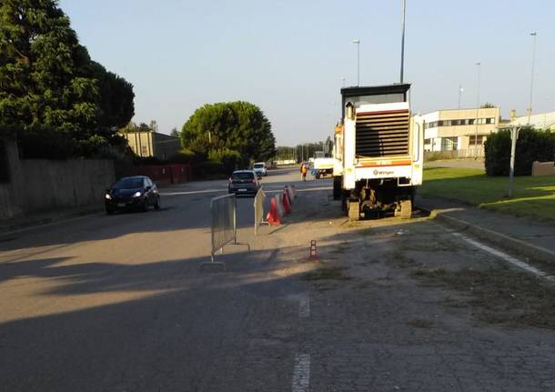 lavori in via Primo Maggio a San Vittore Olona