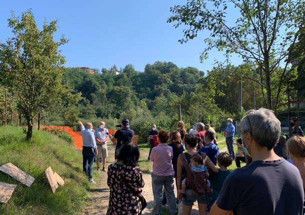 Manifestazione pro via Selene