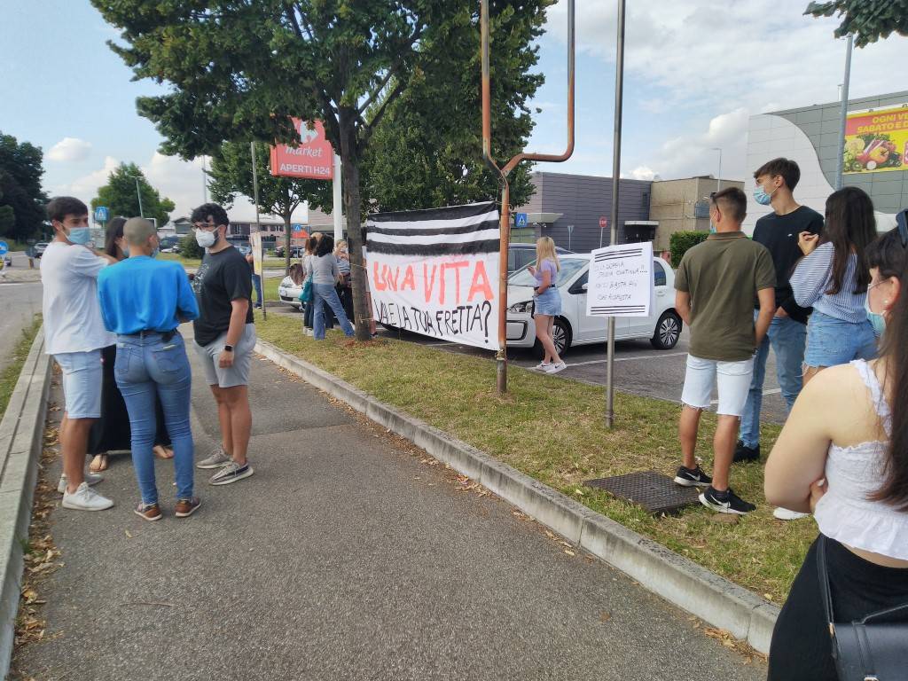 Manifestazione sul Sempione Legnano