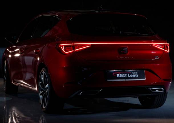 Nuova SEAT Leon, disegnata dalla luce