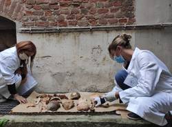 Osteoarcheologi e paleopatologi dell'UNiversità dell'Insubria