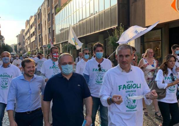 Paolo Grimoldi a Saronno per Fagioli. Doppio gazebo della Lega