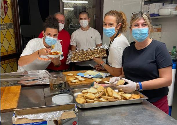 Pranzo di apertura contrada San Magno 