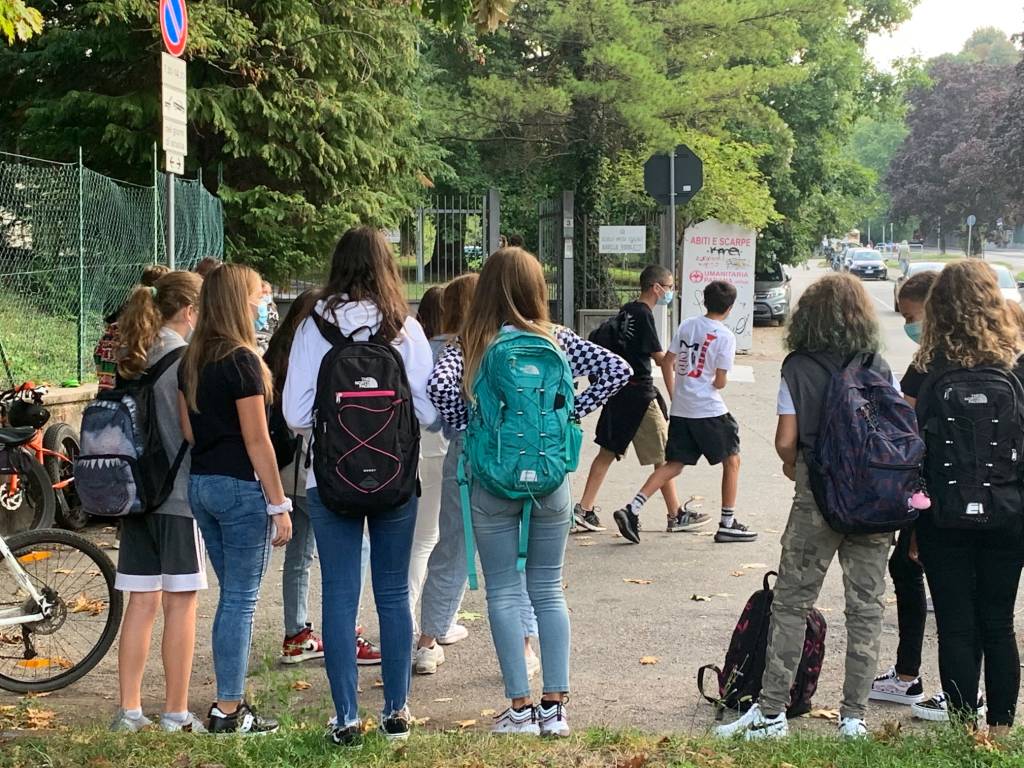 Ritorno a scuola nel quartiere di Masnago