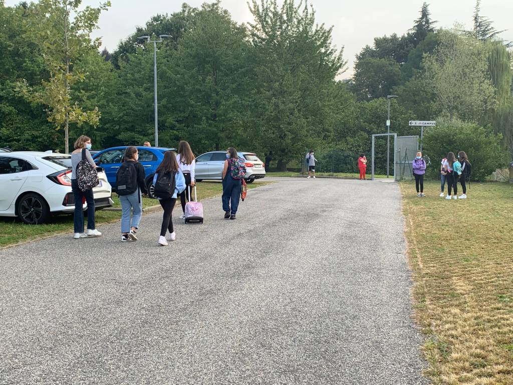 Ritorno a scuola nel quartiere di Masnago