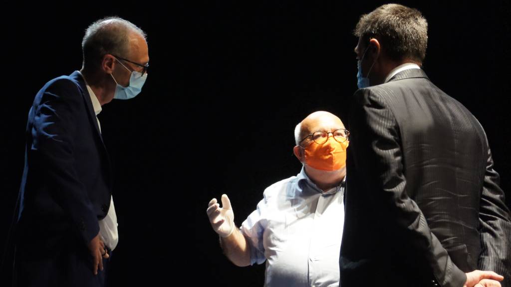 Saronno, il confronto fra i candidati sindaci scalda la serata al Teatro Giuditta Pasta