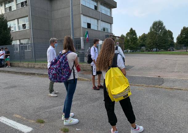 tradate ripartenza scuola curie