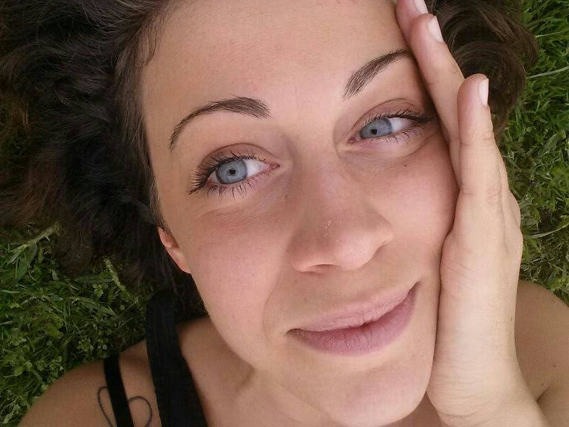 Un anno fa la morte di Ilaria: gadgets e magliette per ricordarla e aiutare la ricerca