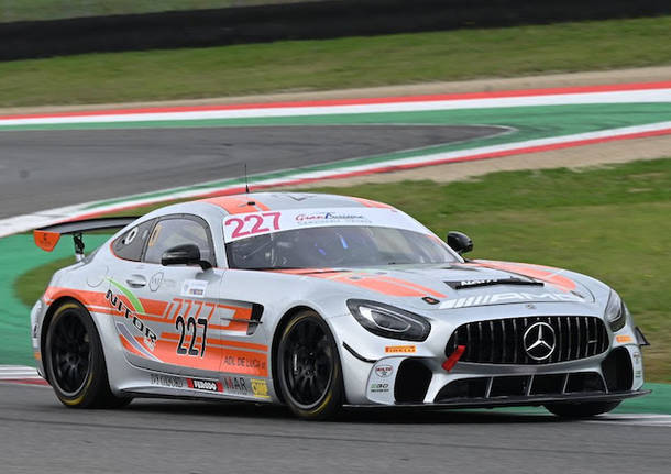 automobilismo mercedes nova race gt4 cigt