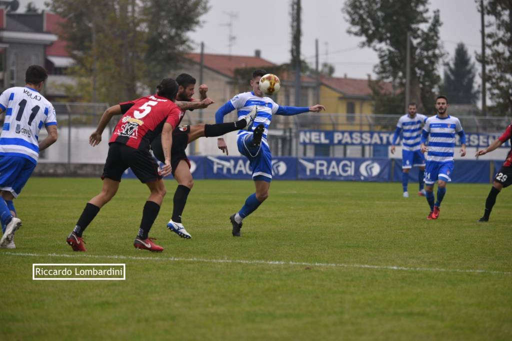calcio pro patria lucchese