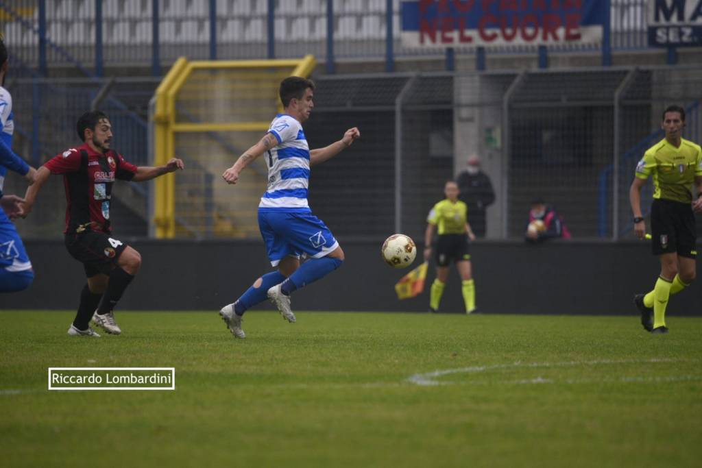 Calcio, Pro Patria - Lucchese