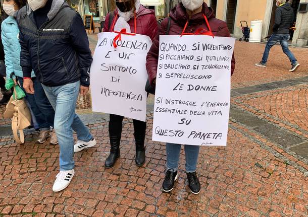 flash mob contro la violenza alle donne - Mariella Meucci