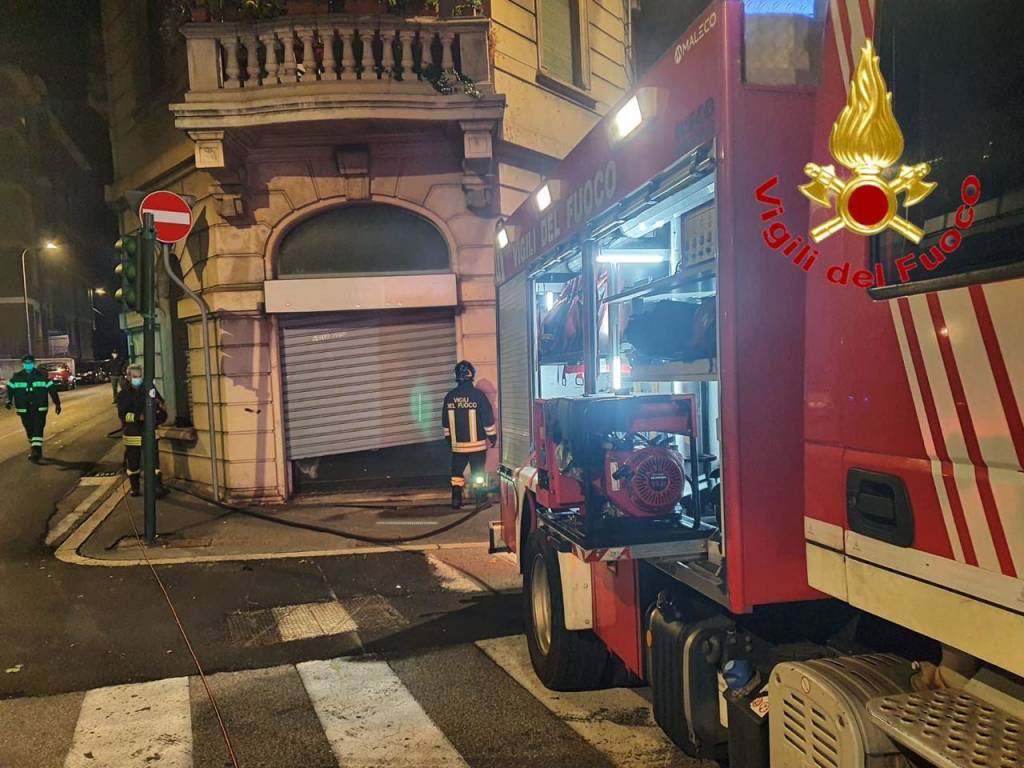 Incendio in Via Magenta a Varese 