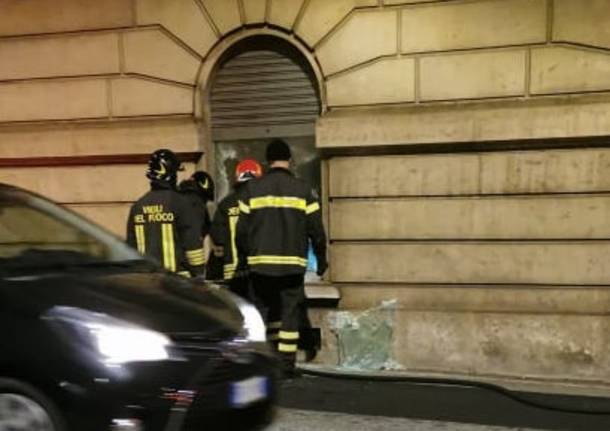 Incendio in un negozio di Via Magenta a Varese