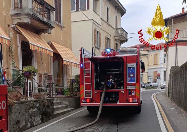 incendio tetto leggiuno ottobre 2020