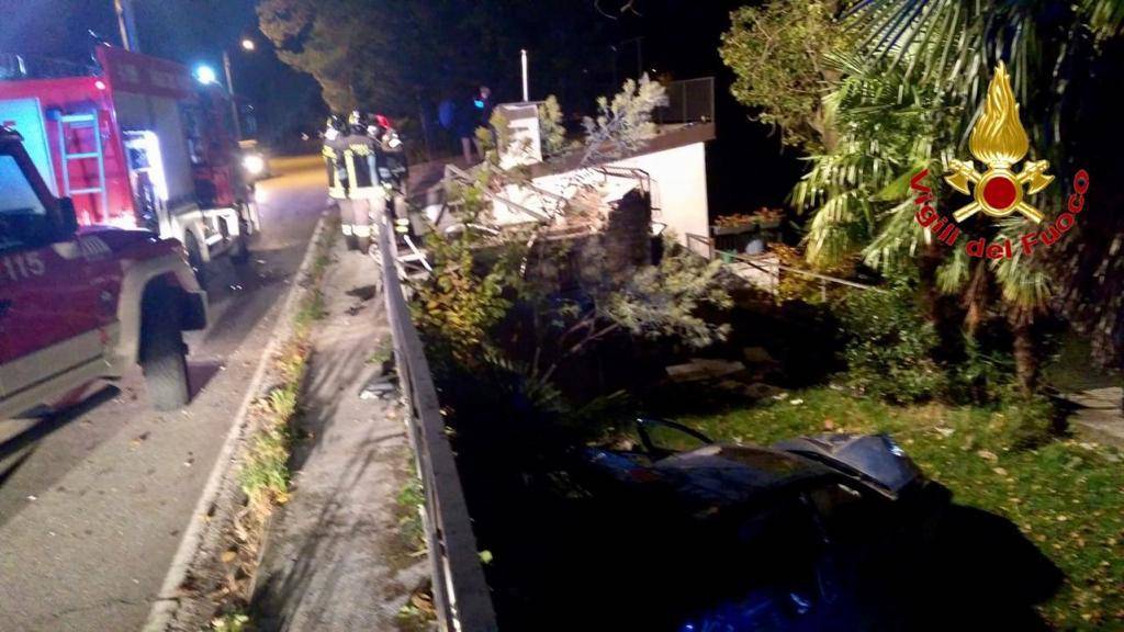 Incidente sulla Sp69 a Brezzo di Bedero
