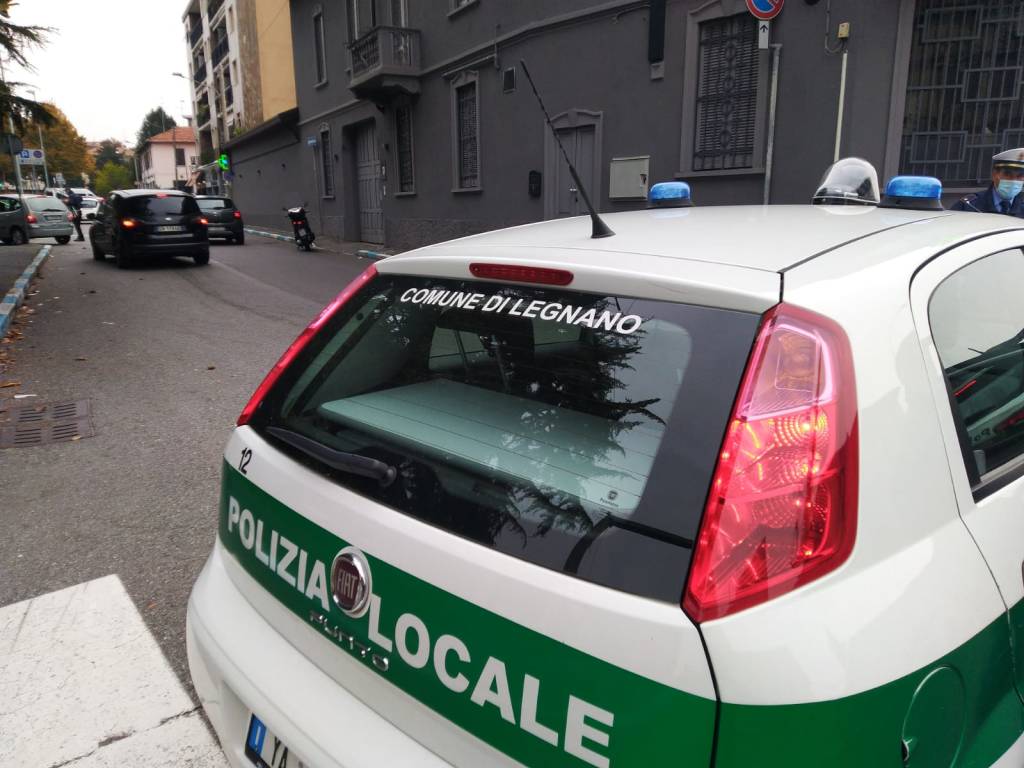 Legnano, code per i tamponi