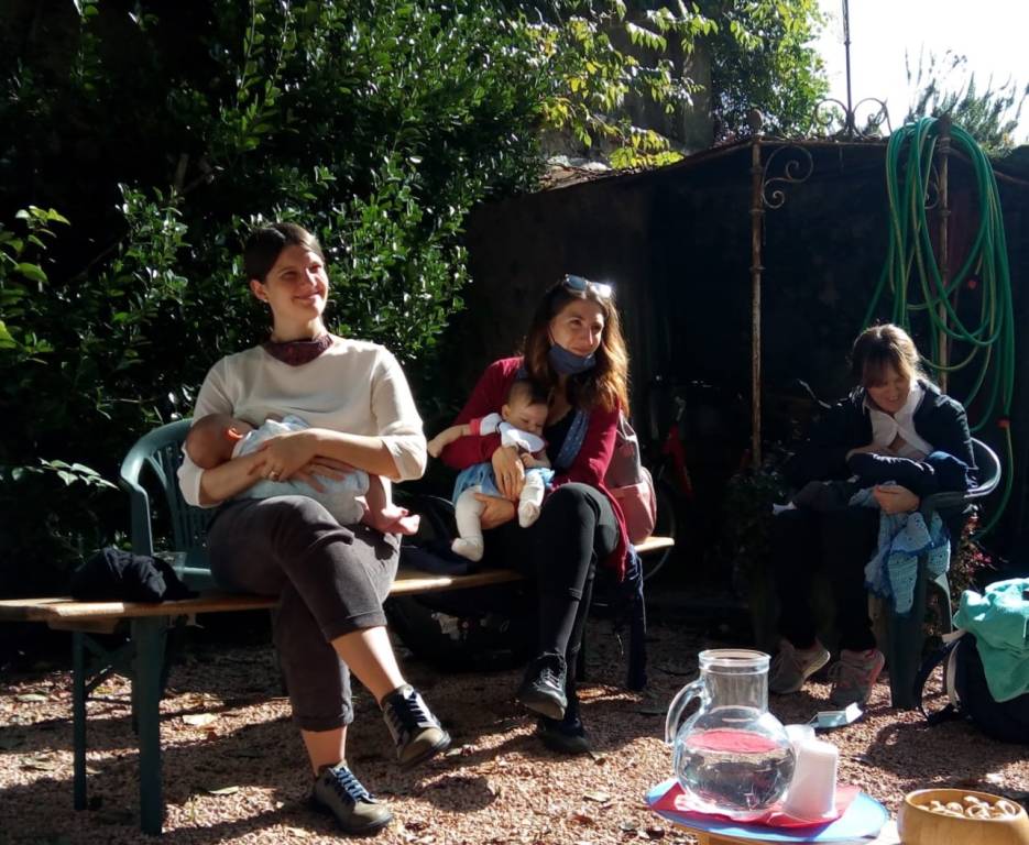 mamme e nonne per l'allattamento