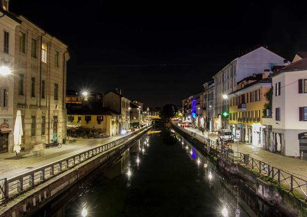 Milano ore 18: i luoghi della movida si svuotano