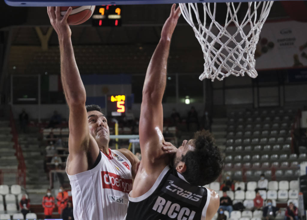 Openjobmetis Varese - Virtus Bologna 73-85 