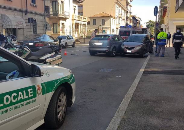 polizia locale busto arsizio incidente