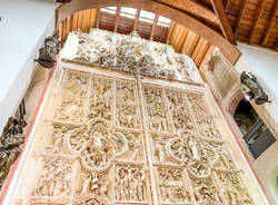 porta del duomo museo pogliaghi