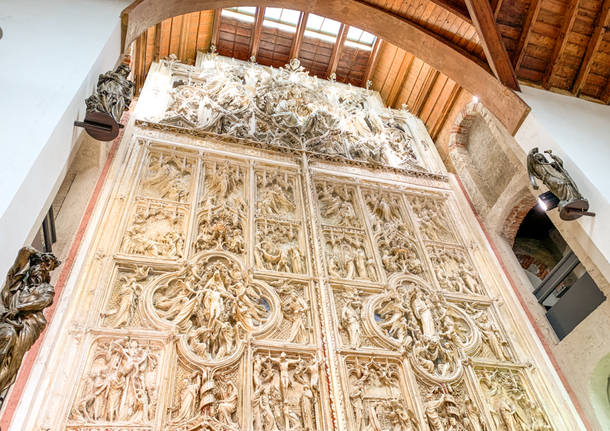 porta del duomo museo pogliaghi