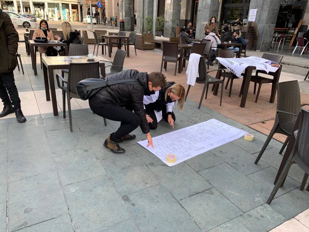 protesta commercianti varese