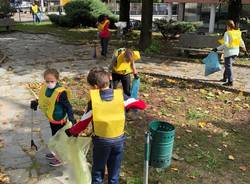 Puliamo il mondo: a Saronno raccolti 30 sacchi di spazzatura grazie a dodici volontari 