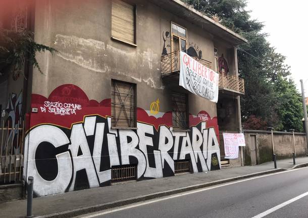 Saronno, la casa occupata di via San Francesco