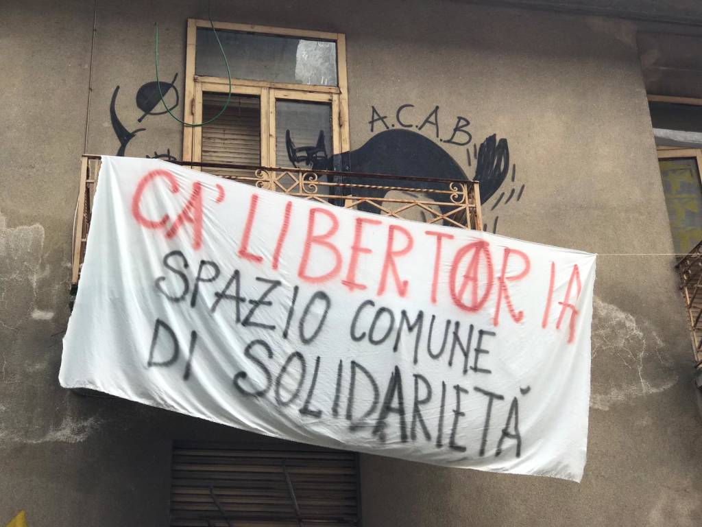 Saronno, la casa occupata di via San Francesco