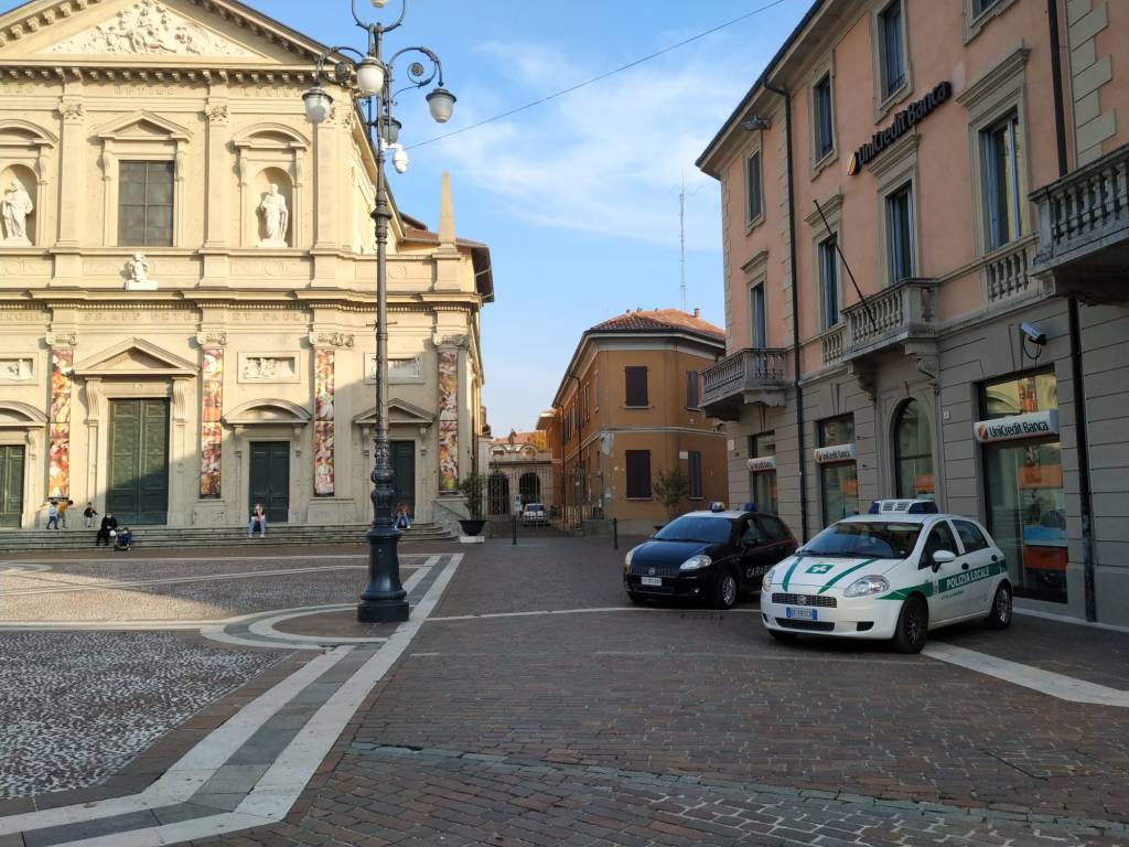 Saronno, piazza vuota per la manifestazione contro il Governo