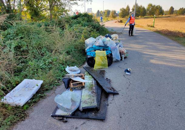 Strade Pulite ripulisce la Sp109 dai rifiuti