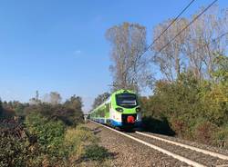 treno Donizetti tra Gallarate e Besnate