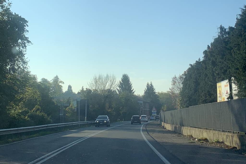 5 novembre, l'autostrada non è ancora chiusa