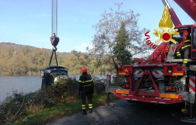 Auto nel fiume Ticino a Golasecca