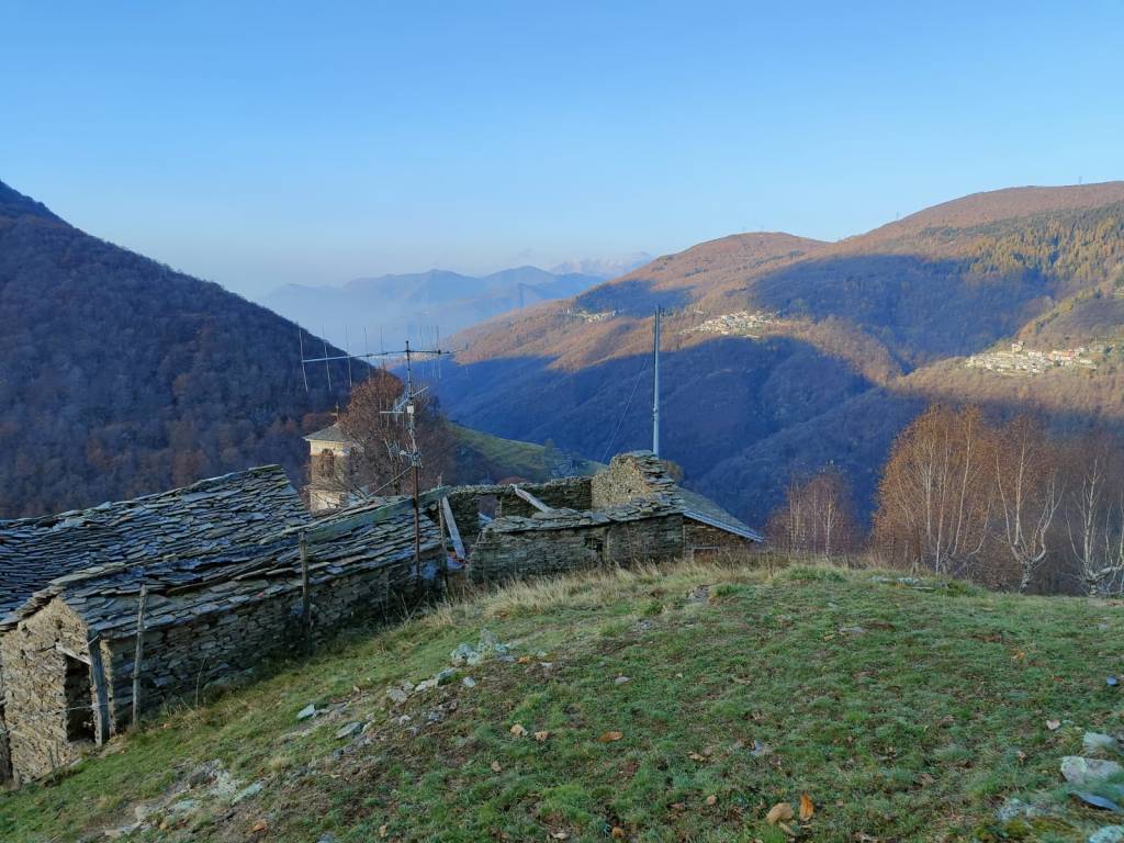 Pulita la mulattiera per Monteviasco