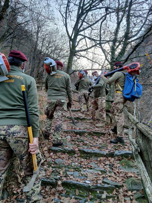 Pulita la mulattiera per Monteviasco