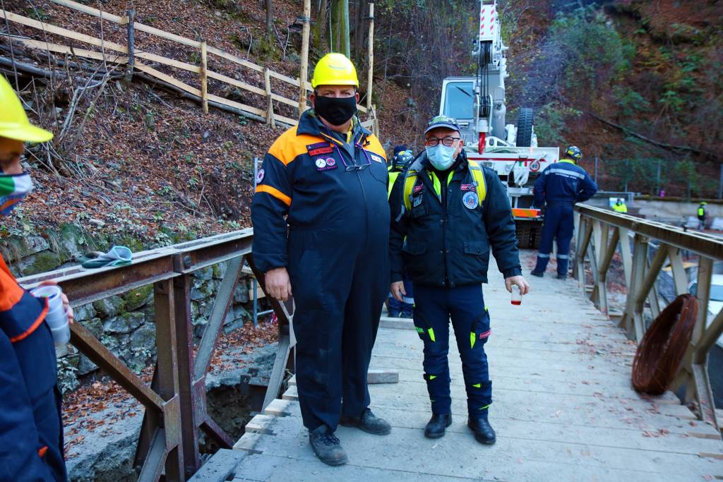 Curiglia ponte Bailey frana 