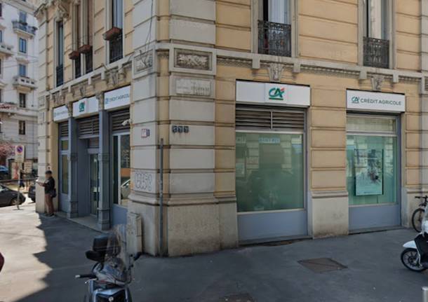 filiale credit agricole milano rapina novembre 2020